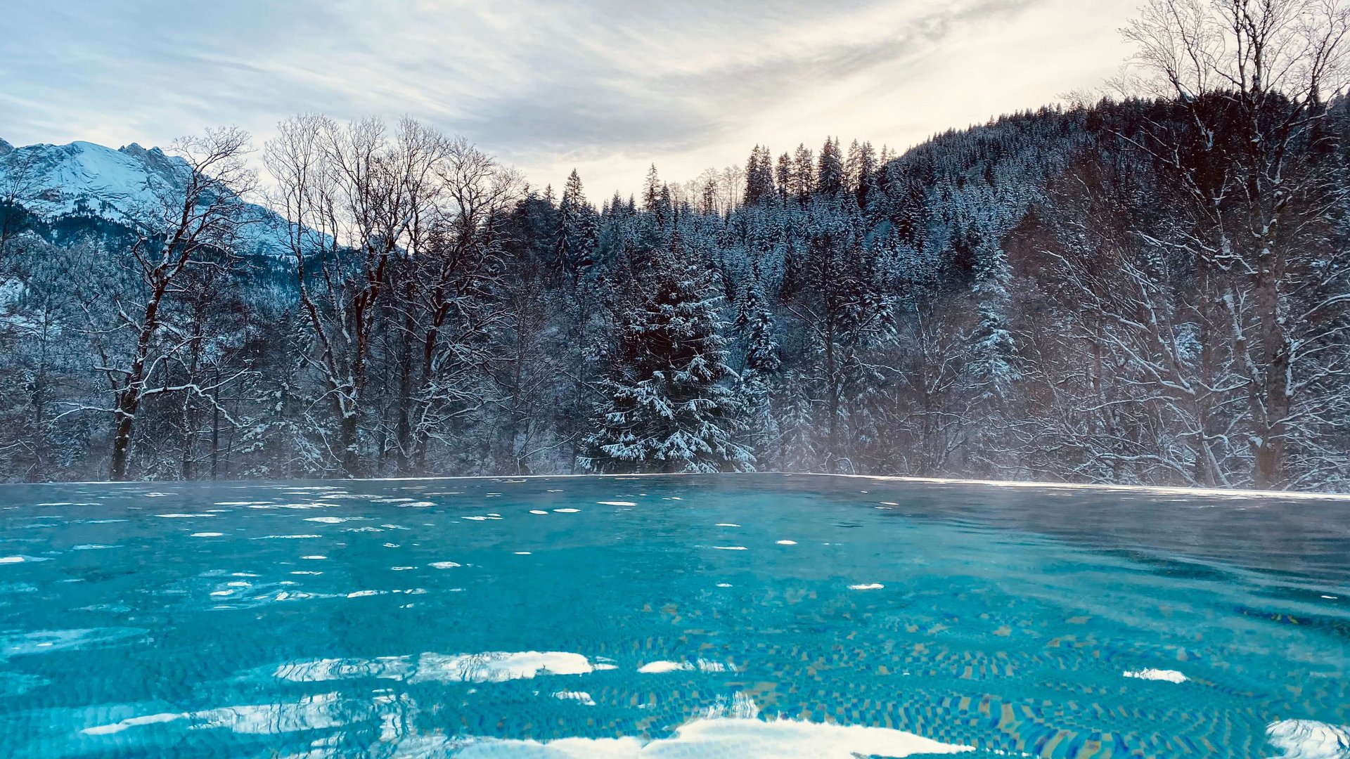 Your luxury hotel in Garmisch with pool area Your luxury hotel in Garmisch with pool area