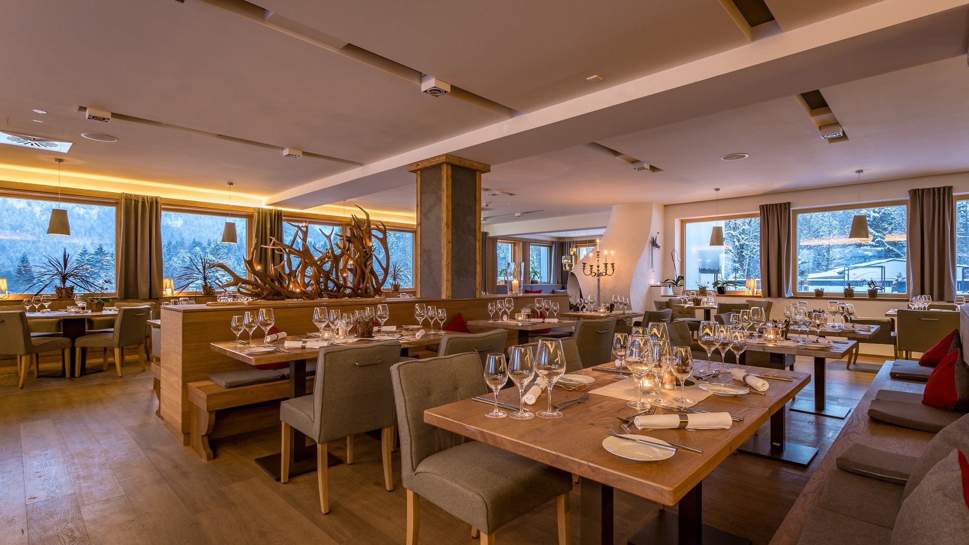 Ihr Restaurant in Garmisch mit Panoramablick Ihr Restaurant in Garmisch mit Panoramablick