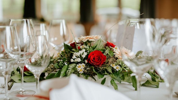 Restaurant in Garmisch with wine lounge Restaurant in Garmisch with wine lounge