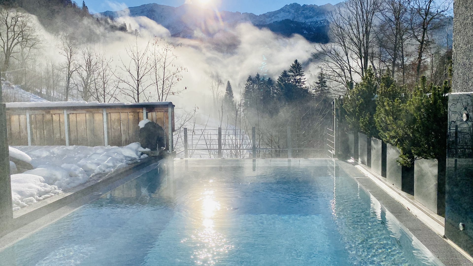 Ihr Luxushotel in Garmisch mit Poollandschaft Ihr Luxushotel in Garmisch mit Poollandschaft